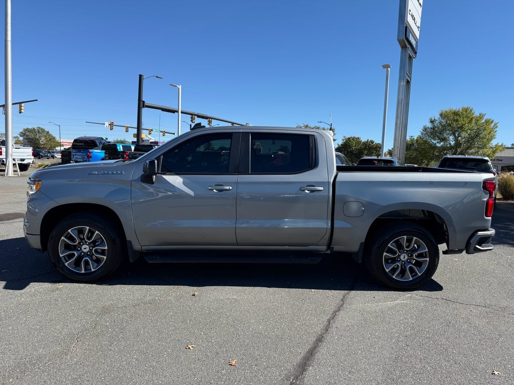 2023 Chevrolet Silverado RST