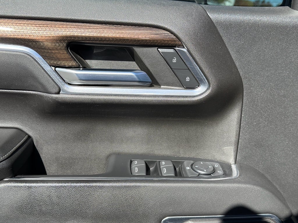 2023 Chevrolet Silverado RST