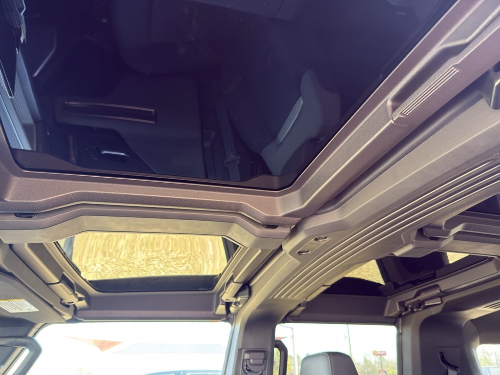 2025 GMC HUMMER EV SUV 2X