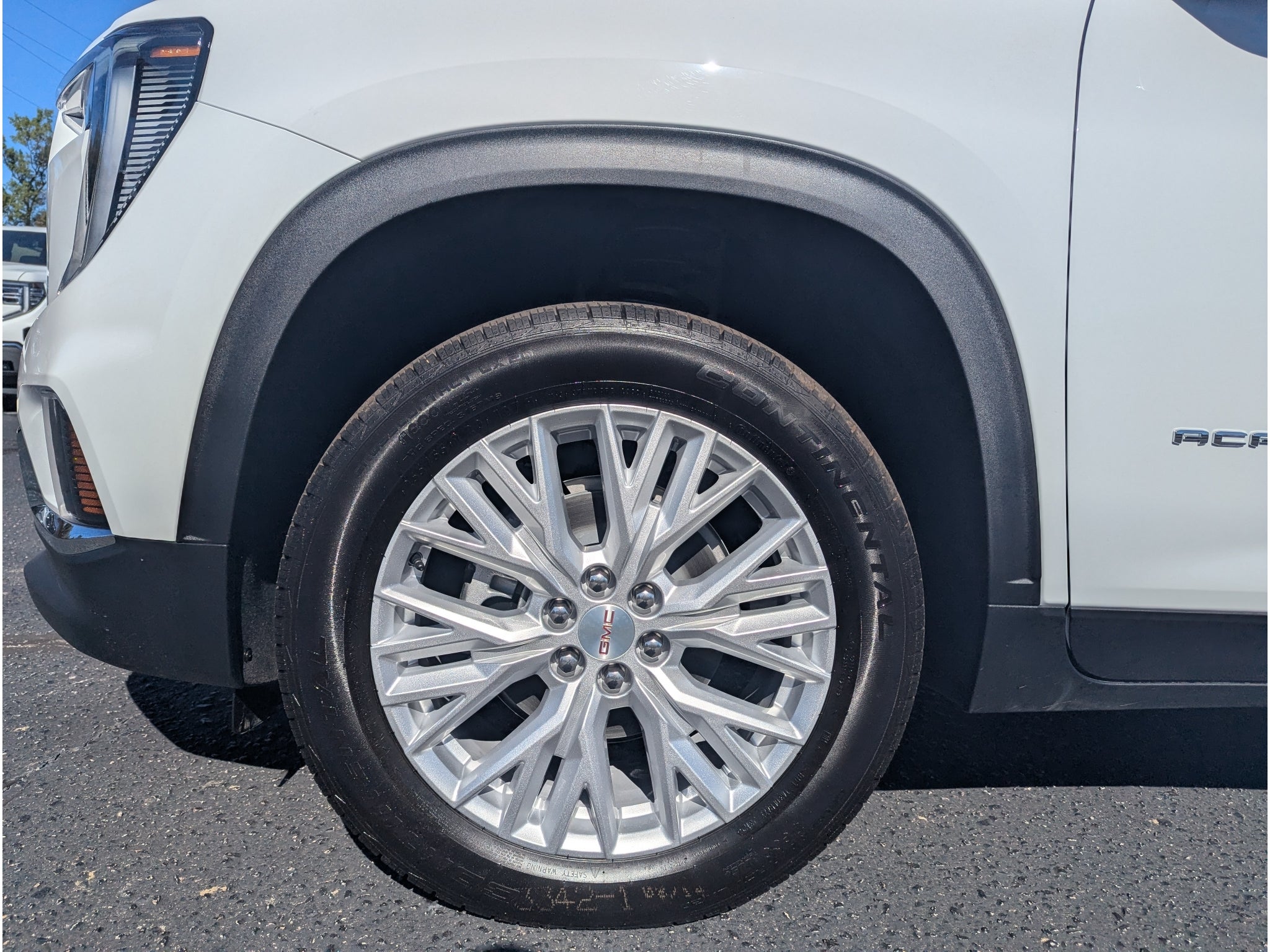 2027 GMC Acadia Elevation