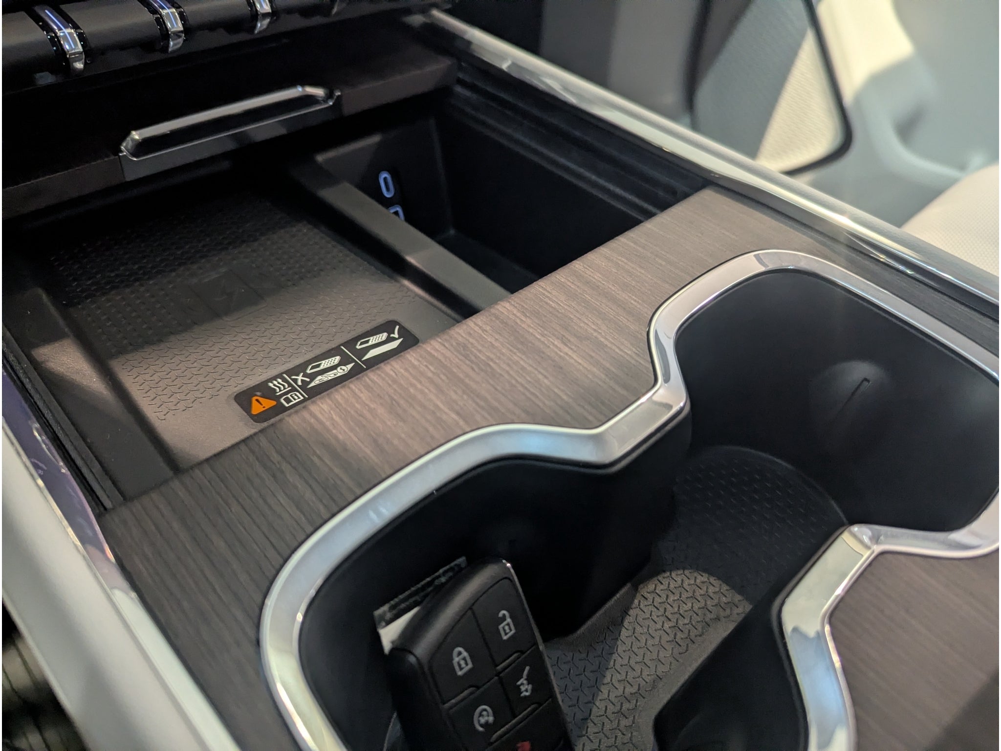 2027 GMC Acadia Denali