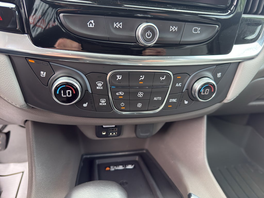 2021 Chevrolet Traverse Premier