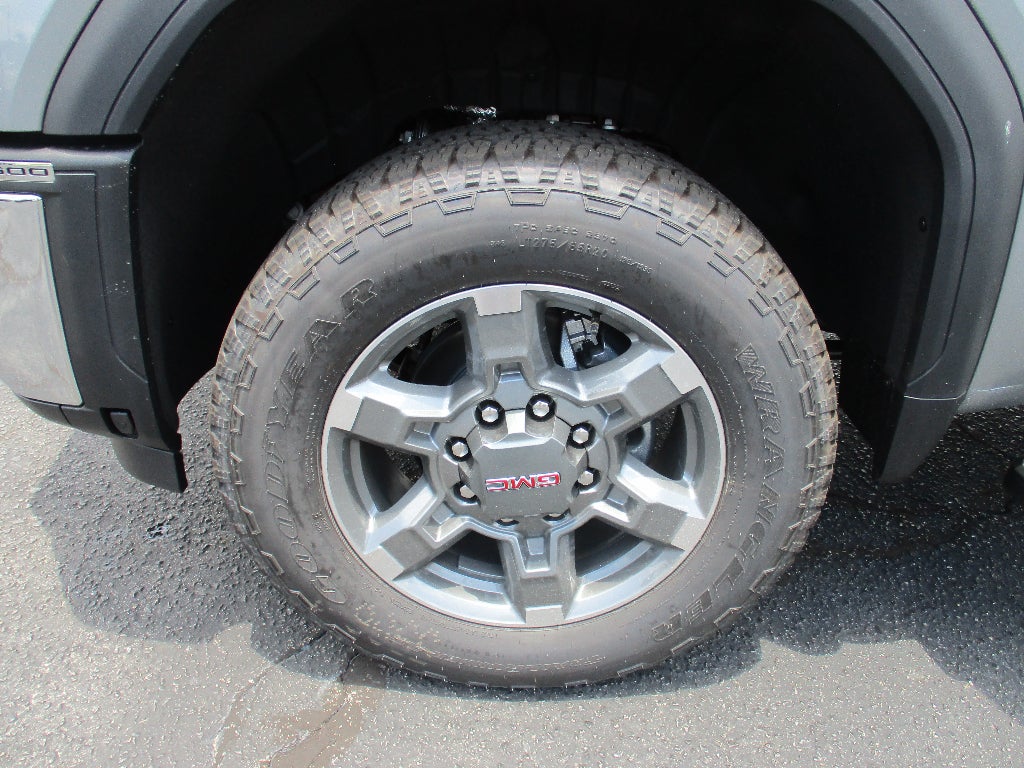 2026 GMC Sierra 2500HD SLT - Photo 8