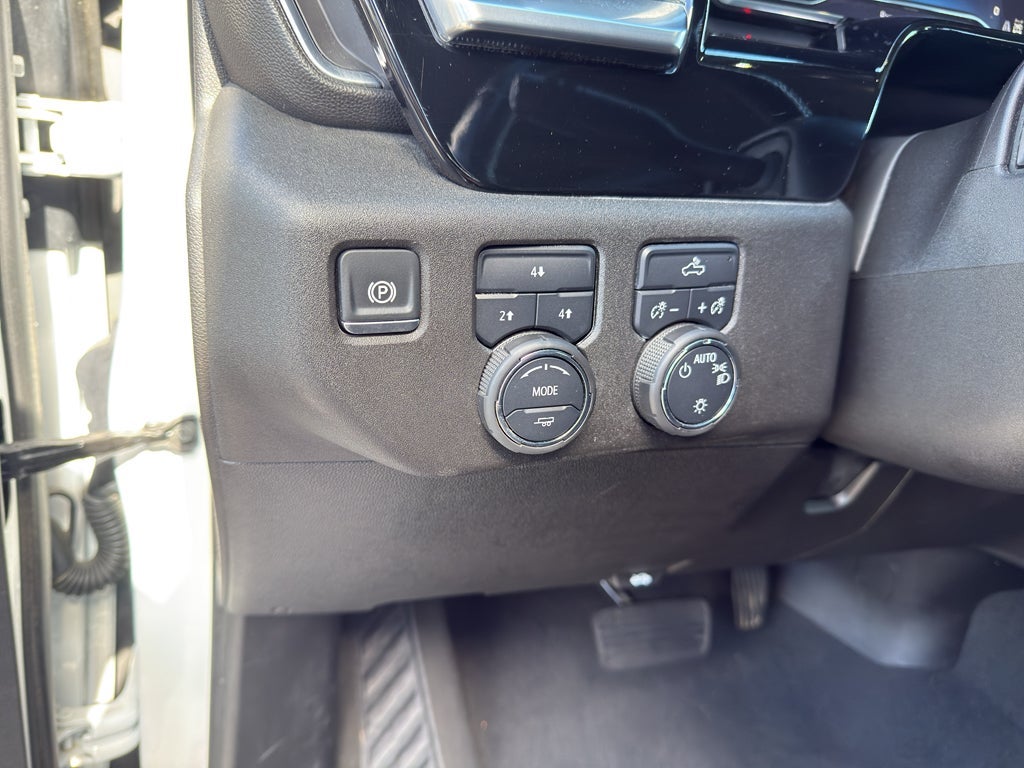 2024 Chevrolet Silverado LT