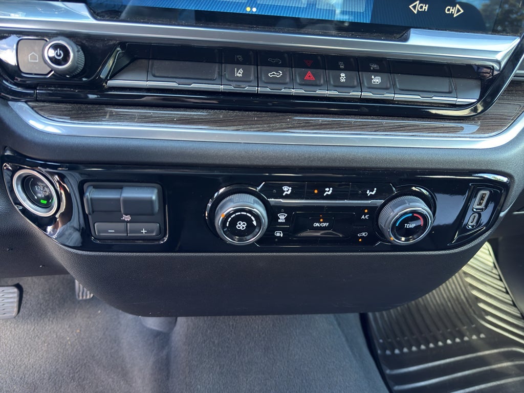 2024 Chevrolet Silverado LT