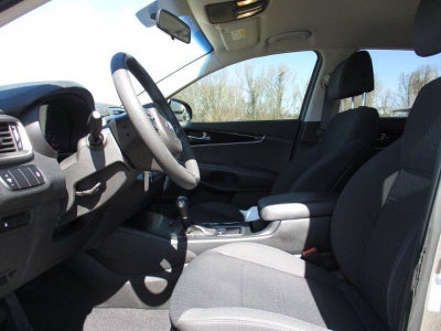2017 Kia Sorento L