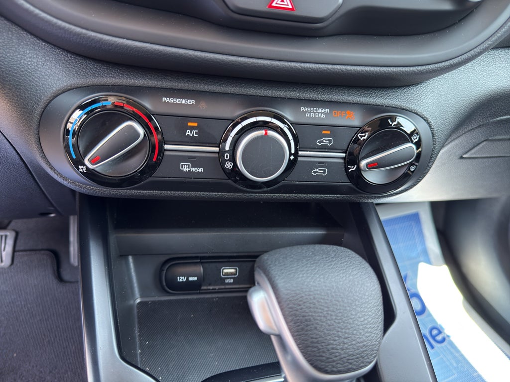 2025 Kia Soul Base