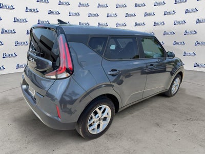 2025 Kia Soul Base