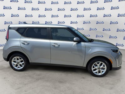 2025 Kia Soul Base