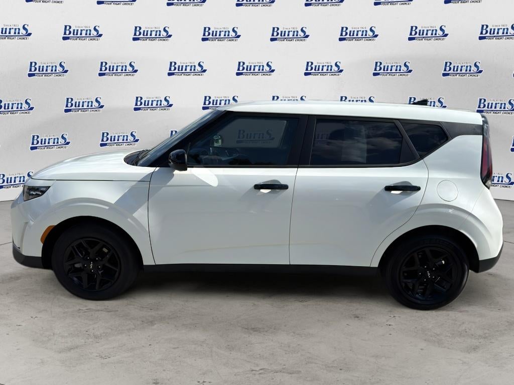2025 Kia Soul Base