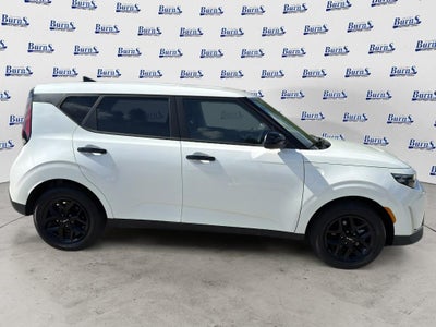 2025 Kia Soul Base