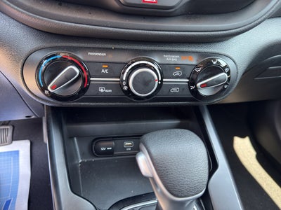 2025 Kia Soul Base