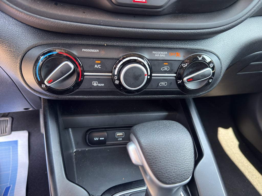 2025 Kia Soul Base
