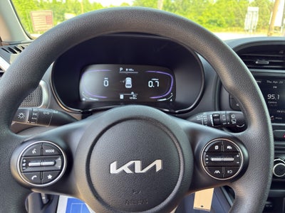 2025 Kia Soul Base