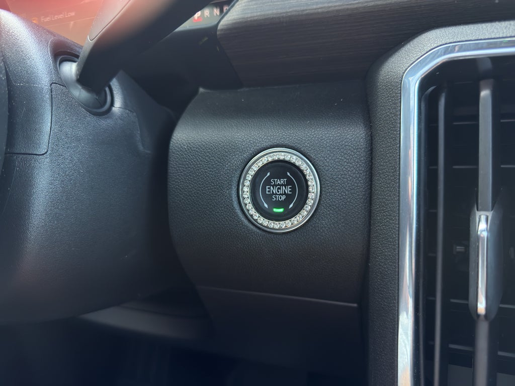 2025 GMC Acadia FWD Denali