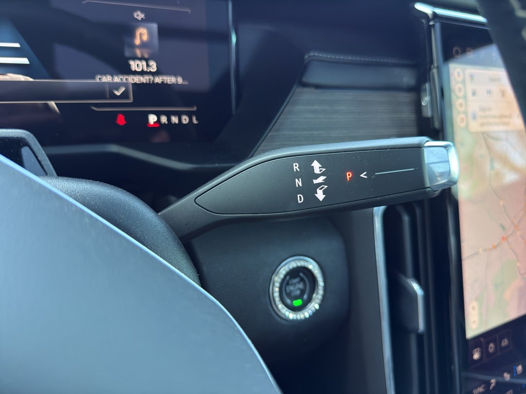 2025 GMC Acadia FWD Denali