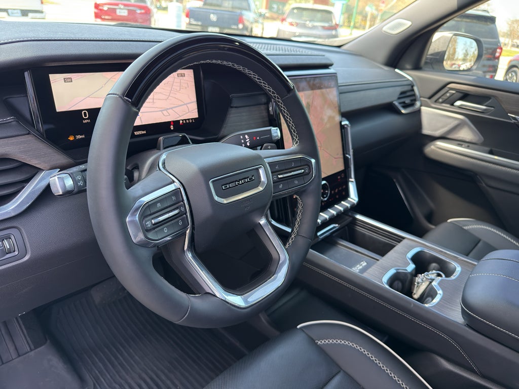 2025 GMC Acadia FWD Denali