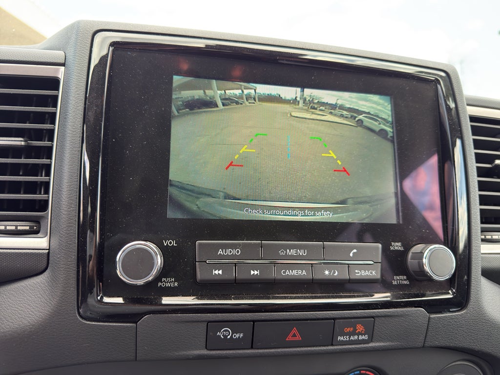 2024 Nissan Frontier SV