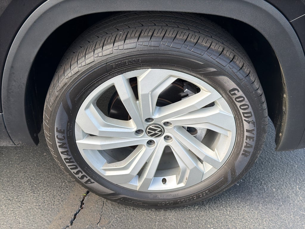 2023 Volkswagen Atlas 2.0T SE w/Technology