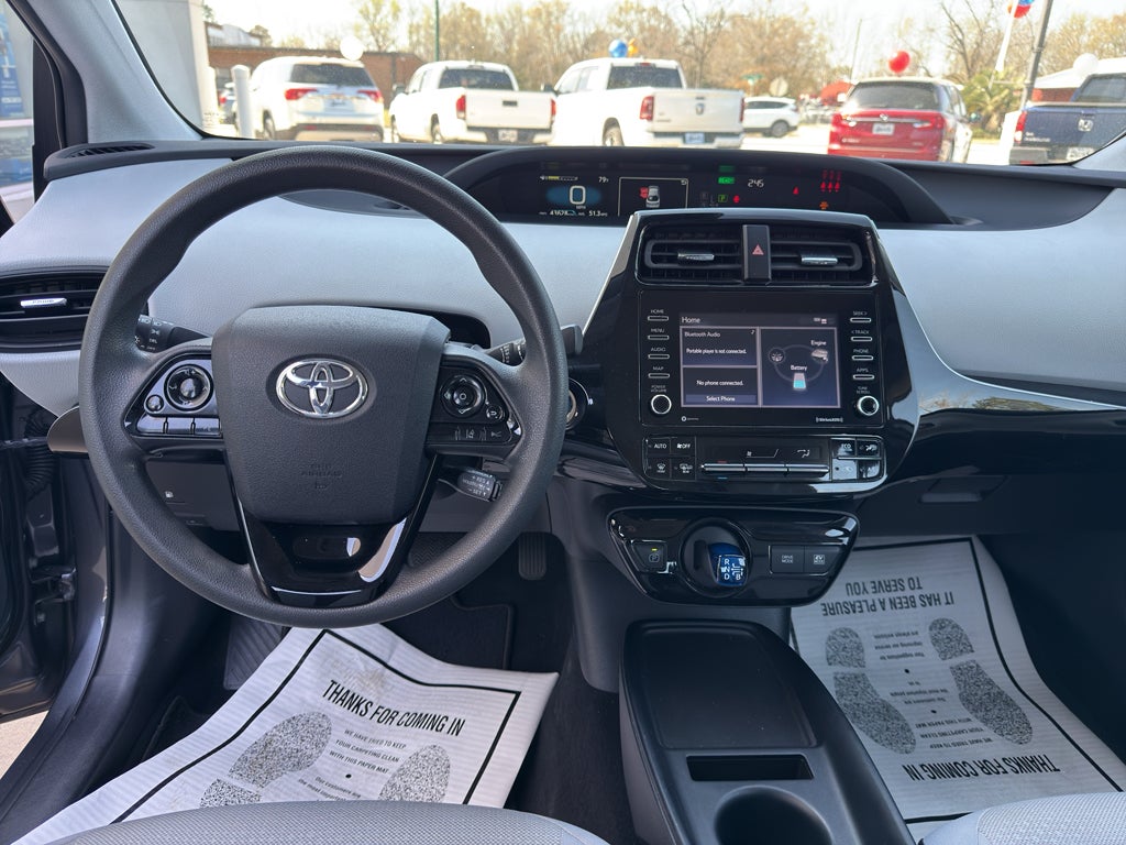 2022 Toyota Prius LE