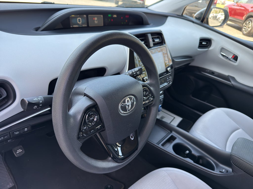 2022 Toyota Prius LE