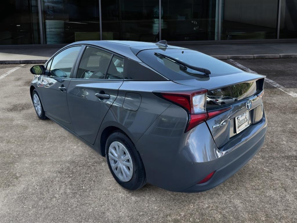 2022 Toyota Prius LE