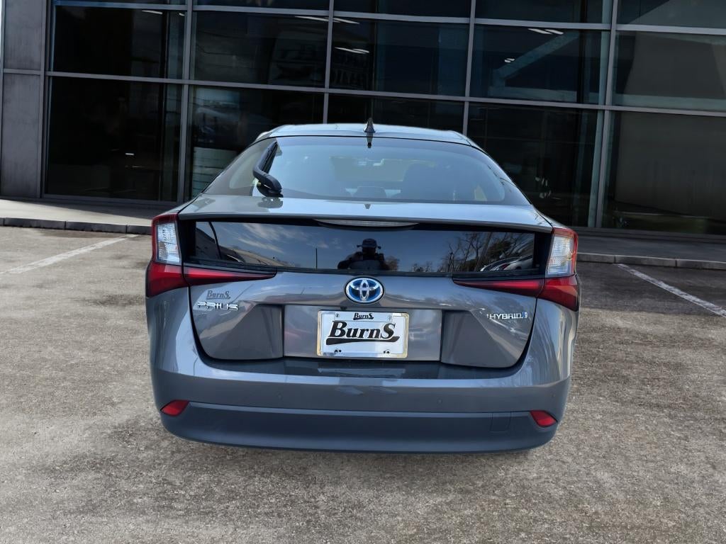 2022 Toyota Prius LE