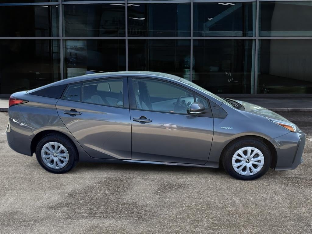 2022 Toyota Prius LE