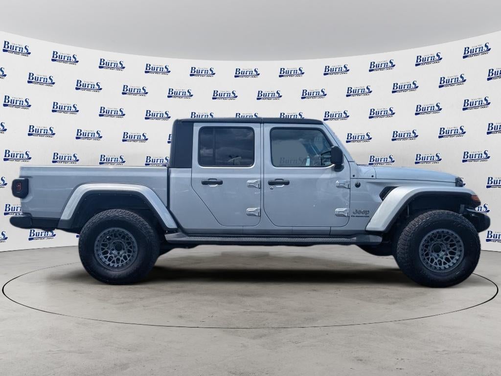 2022 Jeep Gladiator Overland