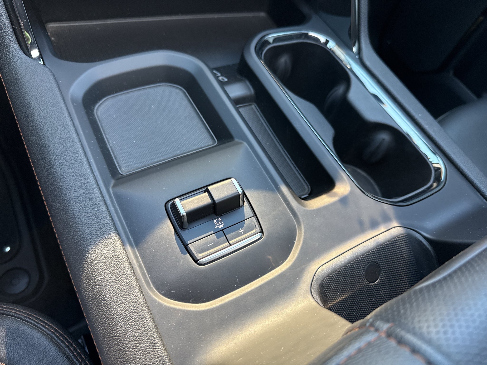 2024 GMC Sierra AT4