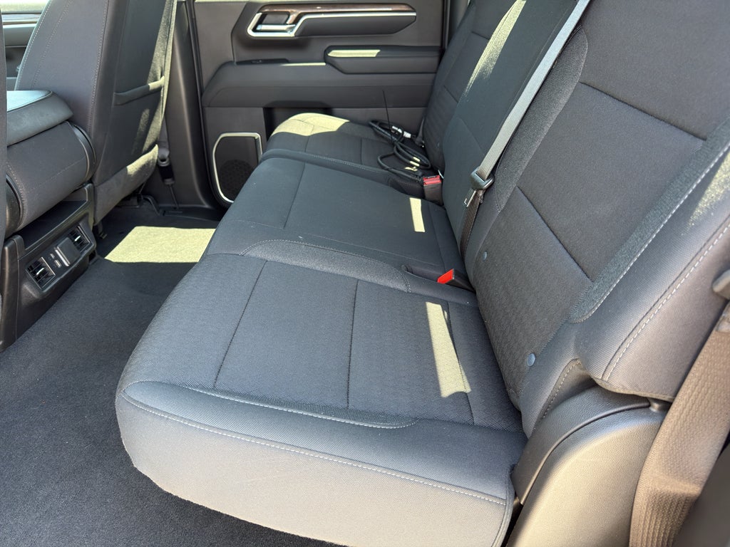 2025 Chevrolet Silverado LT