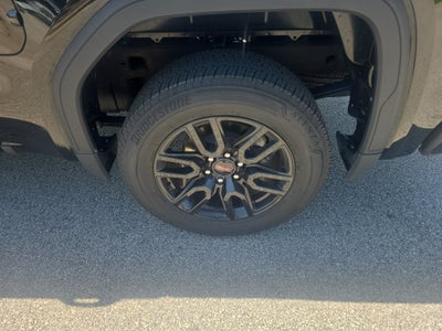 2024 GMC Sierra Elevation