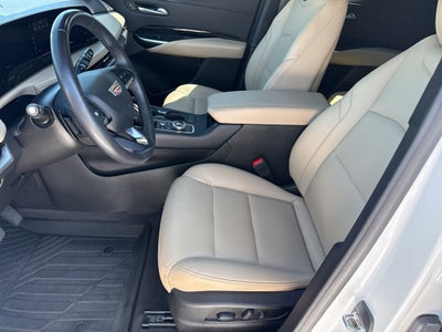 2024 Cadillac XT4 Luxury