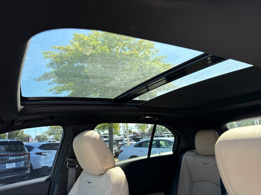 2024 Cadillac XT4 Luxury