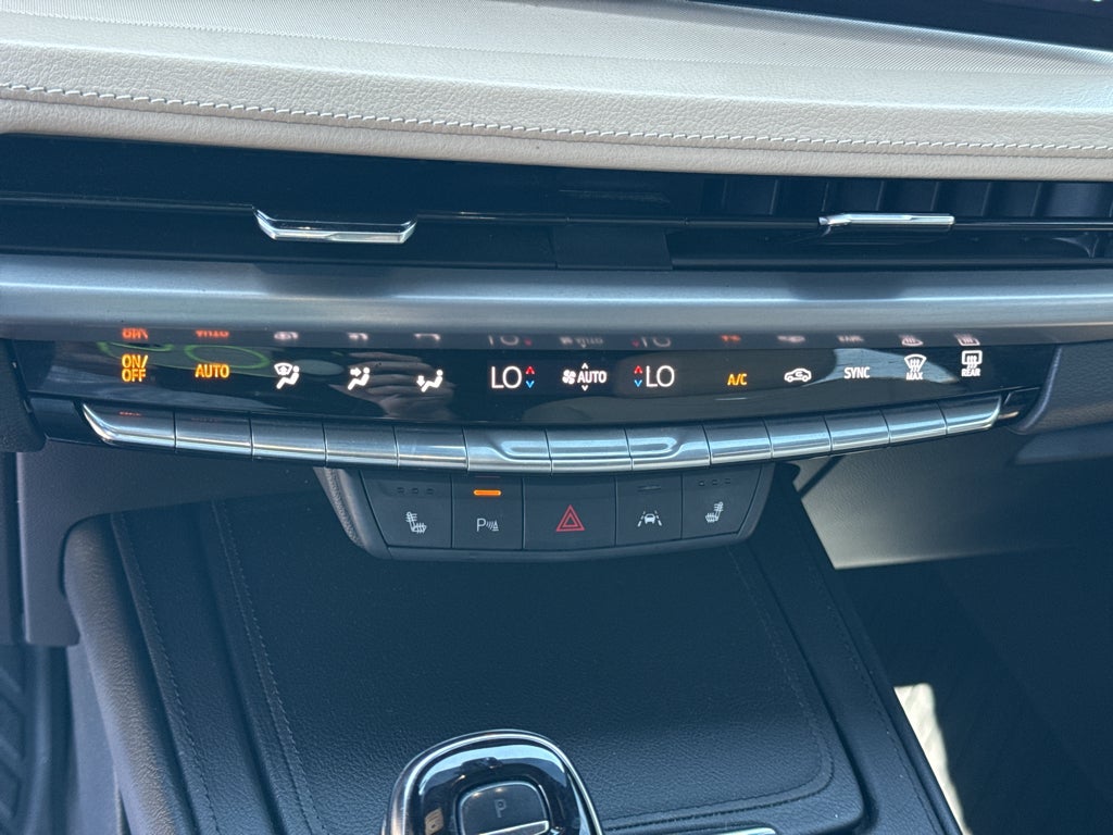 2024 Cadillac XT4 Luxury