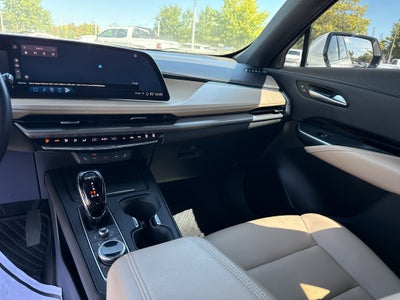 2024 Cadillac XT4 Luxury