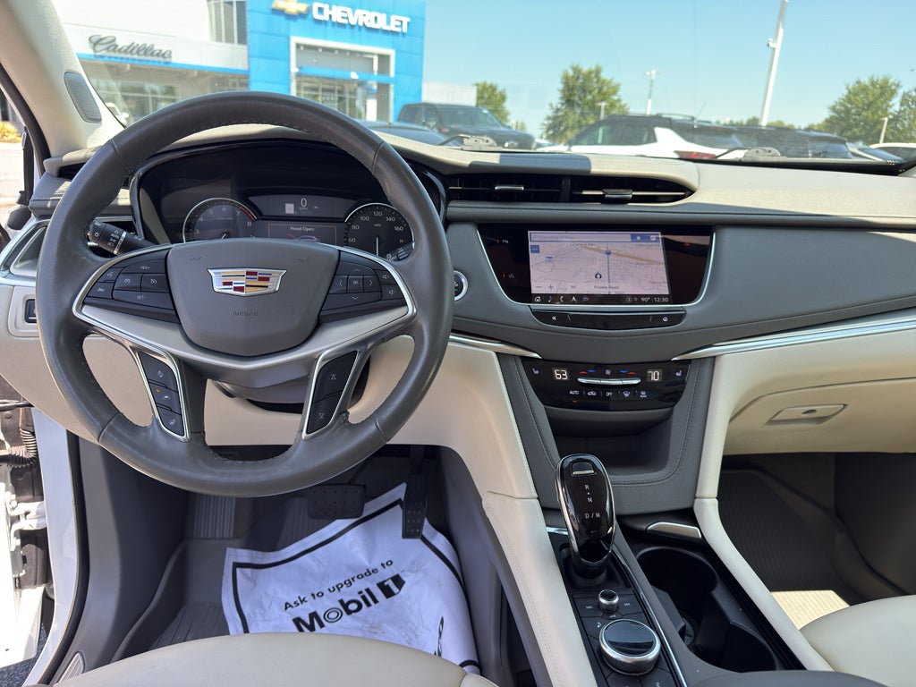 2023 Cadillac XT5 FWD Premium Luxury