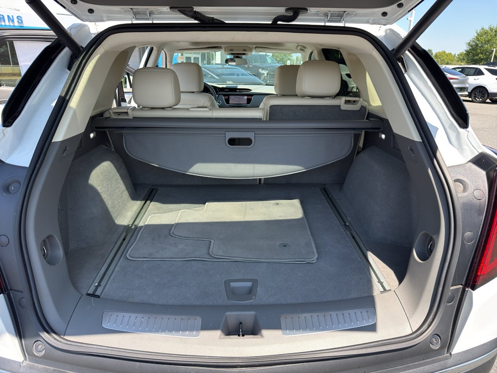 2023 Cadillac XT5 FWD Premium Luxury
