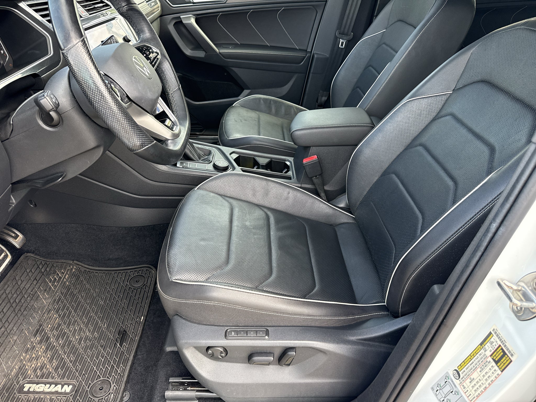 2022 Volkswagen Tiguan SEL R-Line