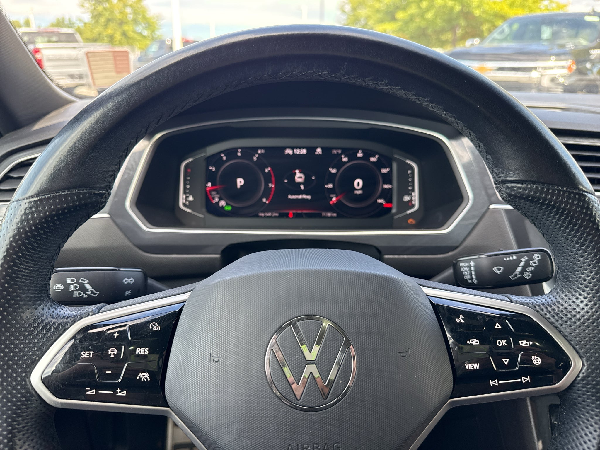 2022 Volkswagen Tiguan SEL R-Line