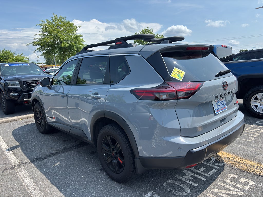 2025 Nissan Rogue Rock Creek