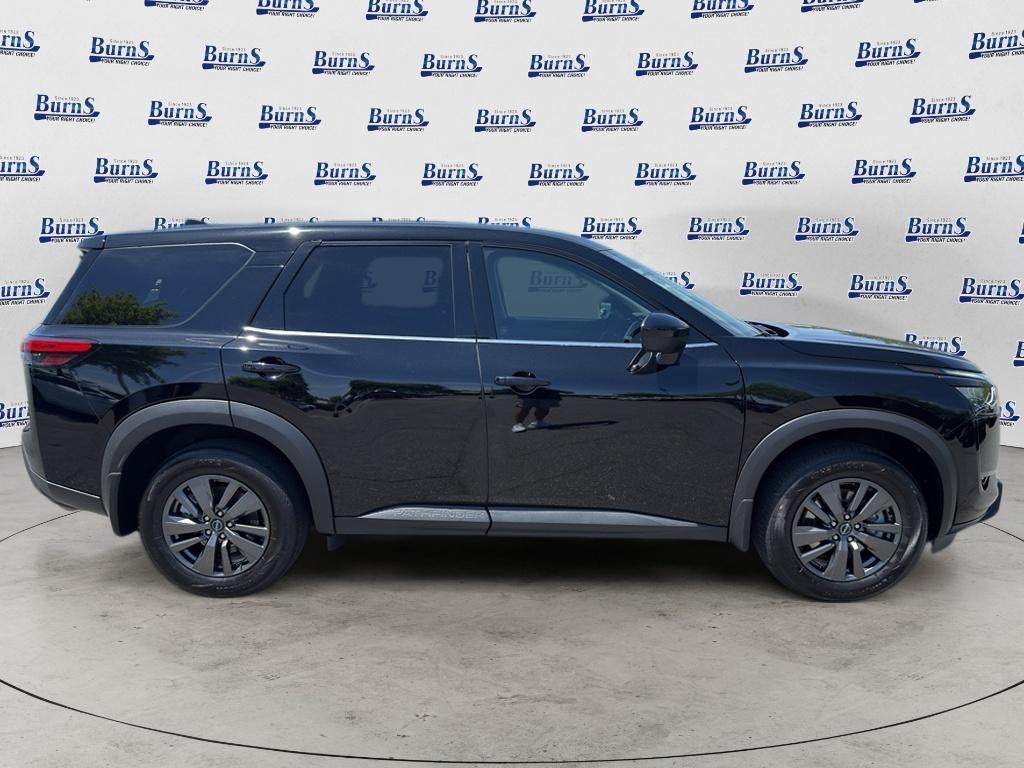 2025 Nissan Pathfinder S