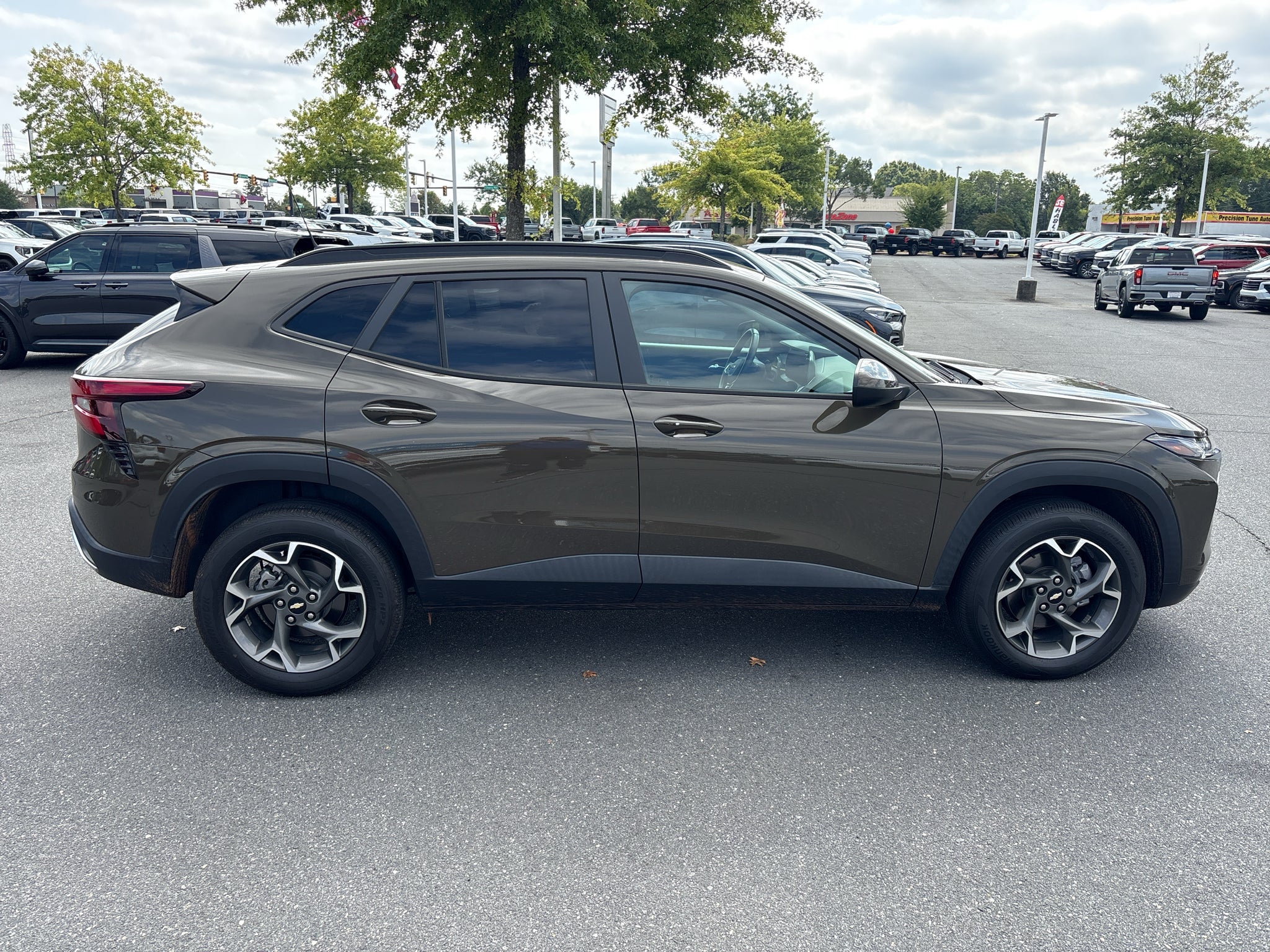 2024 Chevrolet Trax LT